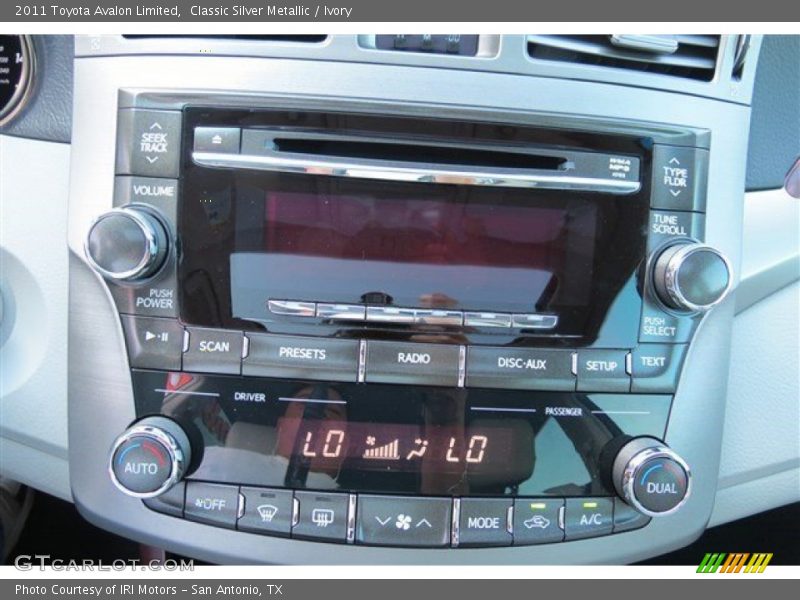 Classic Silver Metallic / Ivory 2011 Toyota Avalon Limited