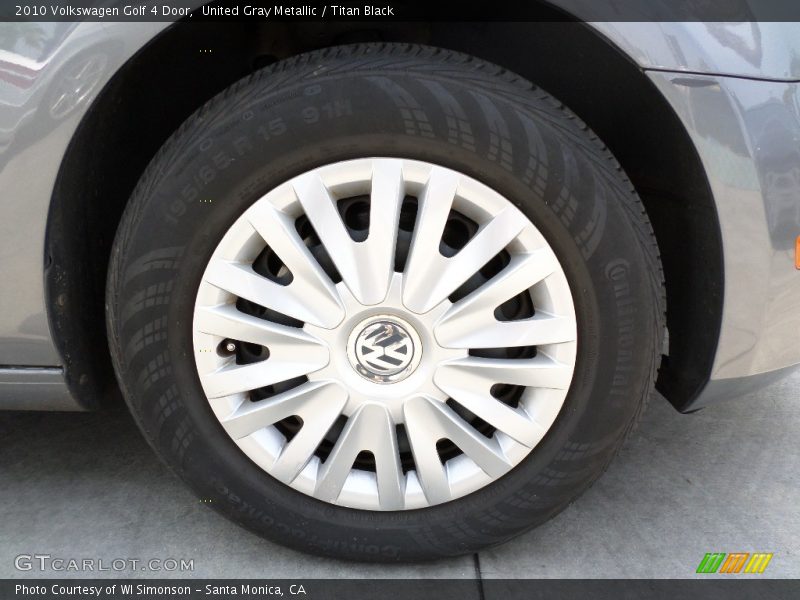 United Gray Metallic / Titan Black 2010 Volkswagen Golf 4 Door