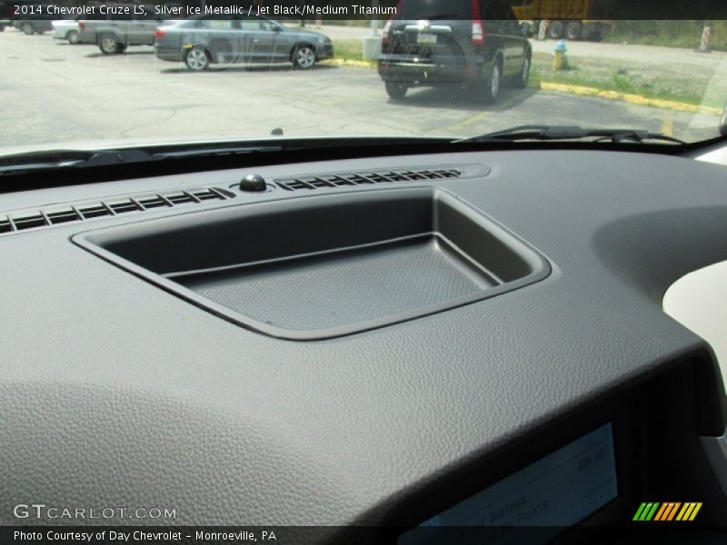 Silver Ice Metallic / Jet Black/Medium Titanium 2014 Chevrolet Cruze LS