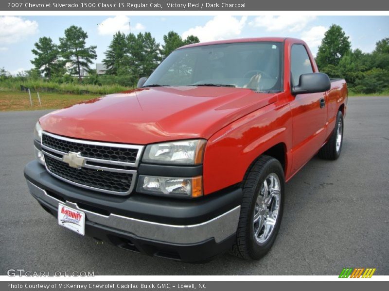 Victory Red / Dark Charcoal 2007 Chevrolet Silverado 1500 Classic LS Regular Cab