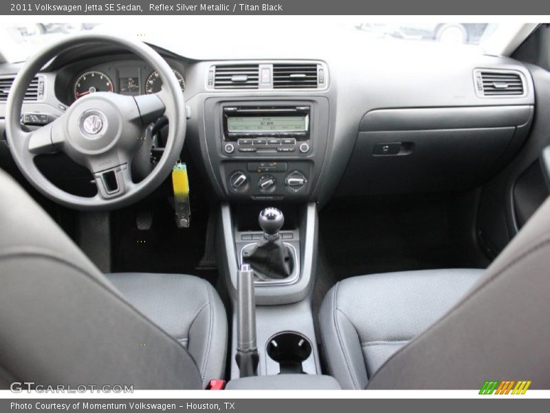 Reflex Silver Metallic / Titan Black 2011 Volkswagen Jetta SE Sedan