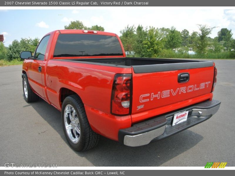 Victory Red / Dark Charcoal 2007 Chevrolet Silverado 1500 Classic LS Regular Cab