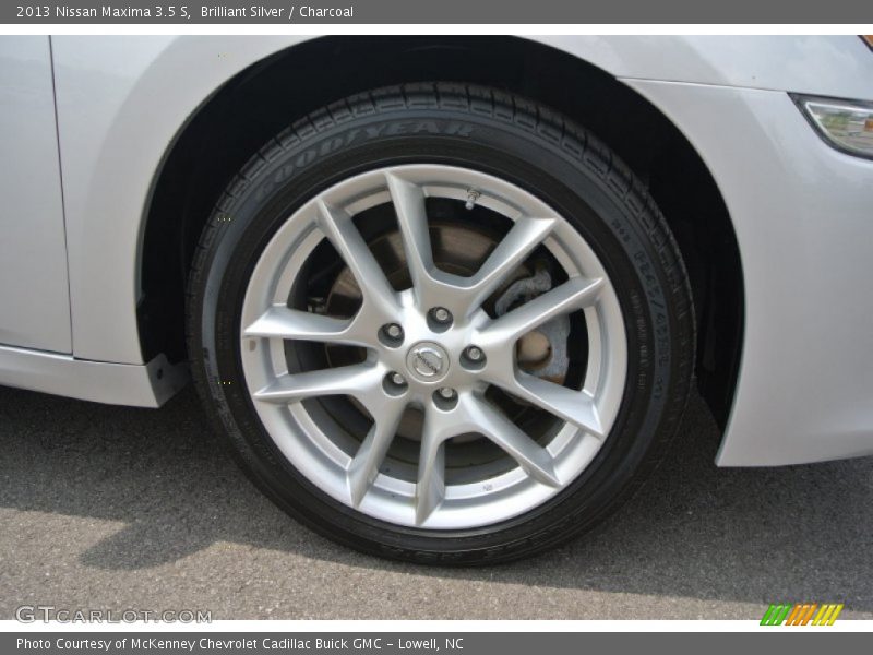 Brilliant Silver / Charcoal 2013 Nissan Maxima 3.5 S