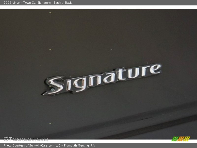 Black / Black 2006 Lincoln Town Car Signature