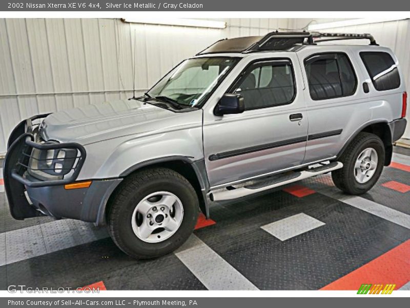 Silver Ice Metallic / Gray Celadon 2002 Nissan Xterra XE V6 4x4