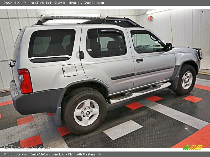 Silver Ice Metallic / Gray Celadon 2002 Nissan Xterra XE V6 4x4