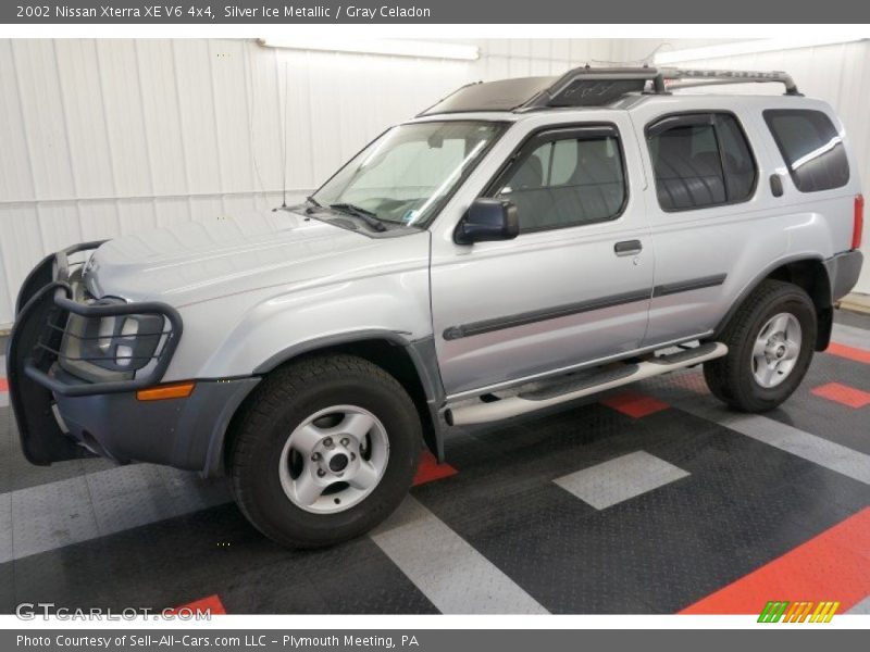 Silver Ice Metallic / Gray Celadon 2002 Nissan Xterra XE V6 4x4