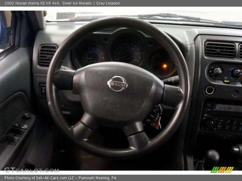 Silver Ice Metallic / Gray Celadon 2002 Nissan Xterra XE V6 4x4