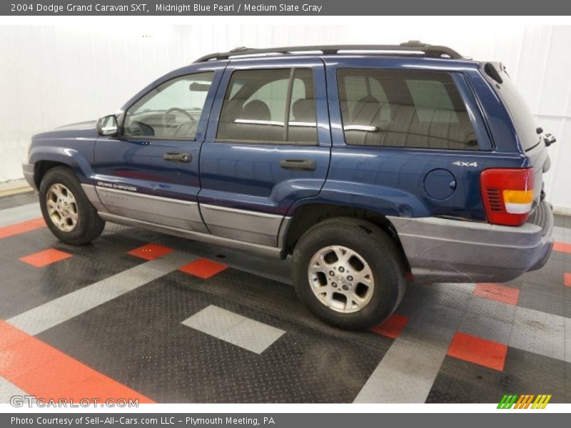 Midnight Blue Pearl / Medium Slate Gray 2004 Dodge Grand Caravan SXT