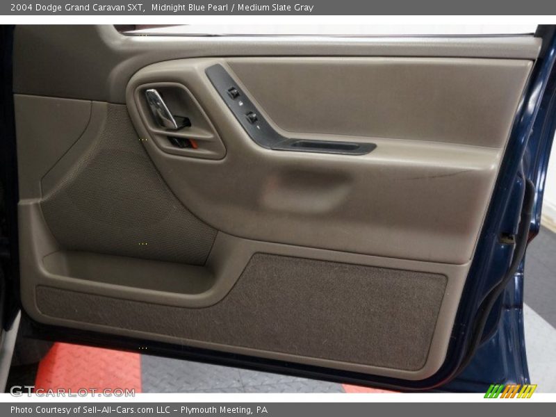 Midnight Blue Pearl / Medium Slate Gray 2004 Dodge Grand Caravan SXT