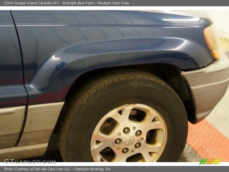 Midnight Blue Pearl / Medium Slate Gray 2004 Dodge Grand Caravan SXT
