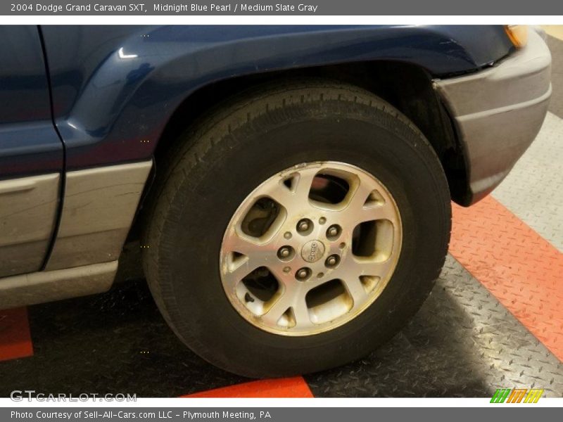 Midnight Blue Pearl / Medium Slate Gray 2004 Dodge Grand Caravan SXT