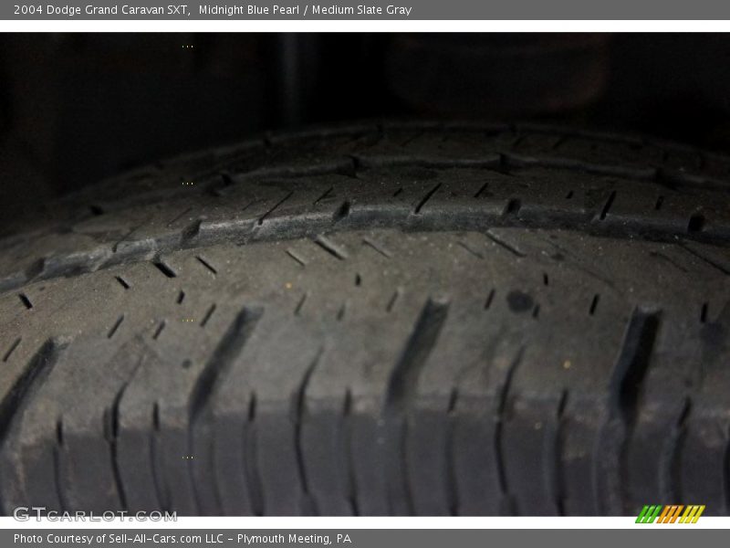 Midnight Blue Pearl / Medium Slate Gray 2004 Dodge Grand Caravan SXT