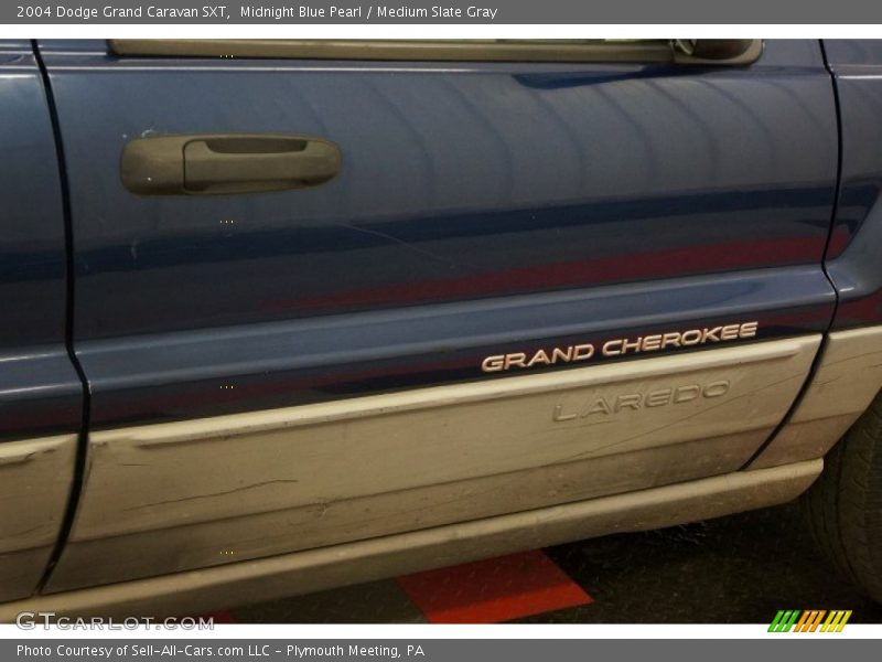 Midnight Blue Pearl / Medium Slate Gray 2004 Dodge Grand Caravan SXT