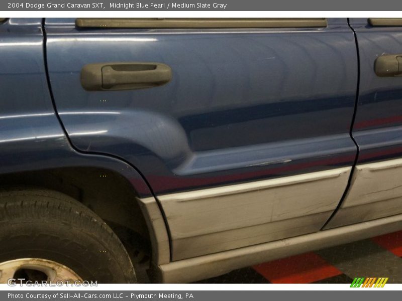 Midnight Blue Pearl / Medium Slate Gray 2004 Dodge Grand Caravan SXT