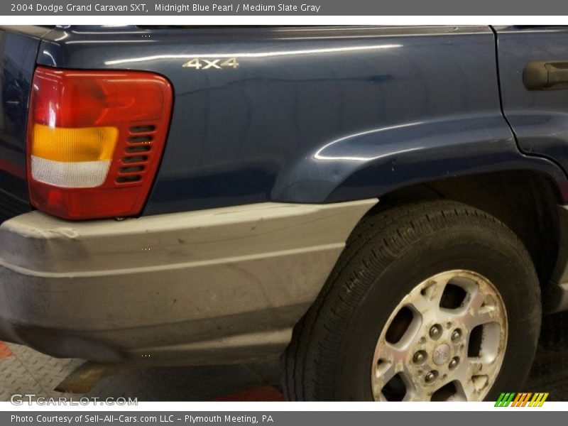 Midnight Blue Pearl / Medium Slate Gray 2004 Dodge Grand Caravan SXT