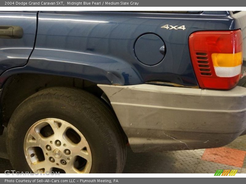 Midnight Blue Pearl / Medium Slate Gray 2004 Dodge Grand Caravan SXT