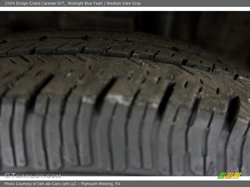 Midnight Blue Pearl / Medium Slate Gray 2004 Dodge Grand Caravan SXT