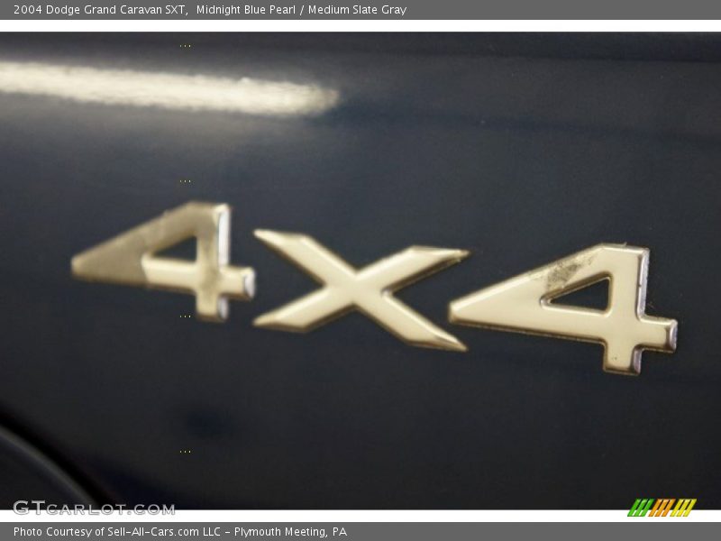 Midnight Blue Pearl / Medium Slate Gray 2004 Dodge Grand Caravan SXT