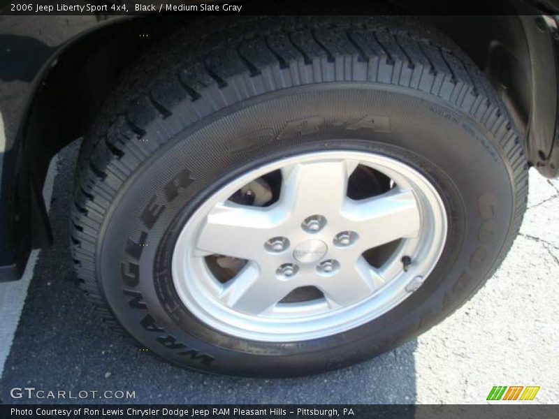 Black / Medium Slate Gray 2006 Jeep Liberty Sport 4x4