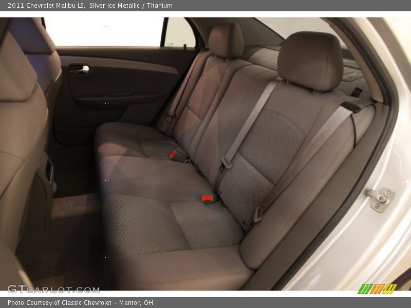 Silver Ice Metallic / Titanium 2011 Chevrolet Malibu LS