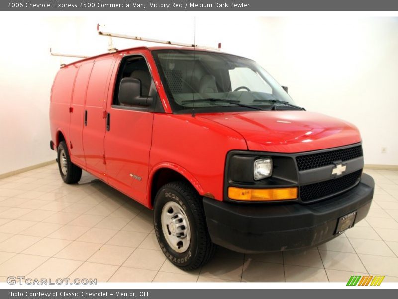 Victory Red / Medium Dark Pewter 2006 Chevrolet Express 2500 Commercial Van
