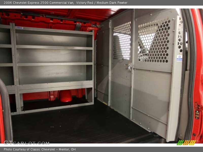 Victory Red / Medium Dark Pewter 2006 Chevrolet Express 2500 Commercial Van