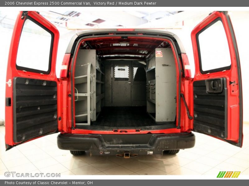  2006 Express 2500 Commercial Van Trunk