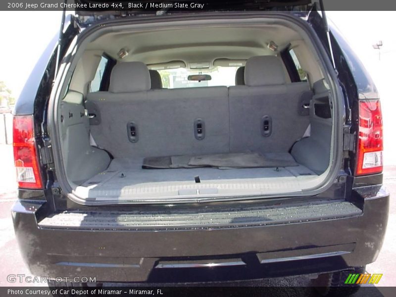 Black / Medium Slate Gray 2006 Jeep Grand Cherokee Laredo 4x4