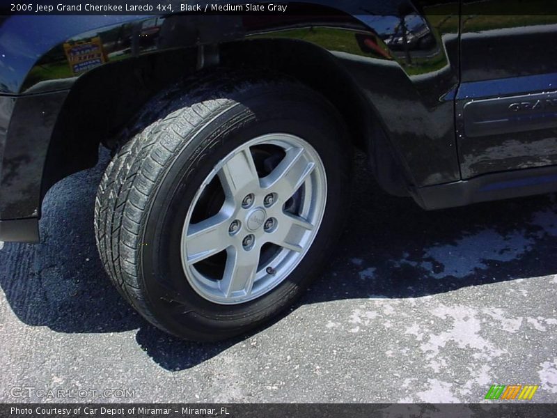 Black / Medium Slate Gray 2006 Jeep Grand Cherokee Laredo 4x4