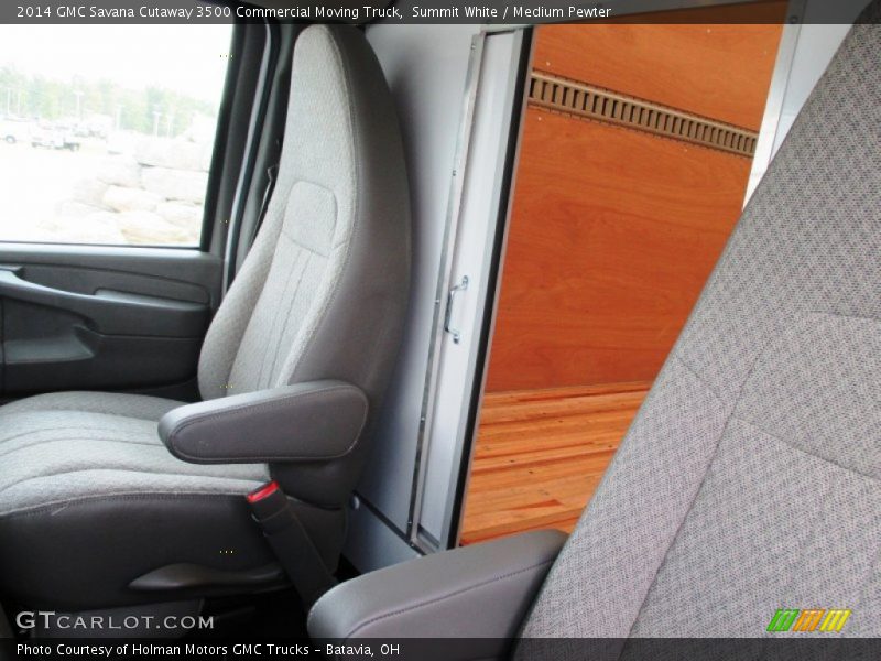 Summit White / Medium Pewter 2014 GMC Savana Cutaway 3500 Commercial Moving Truck