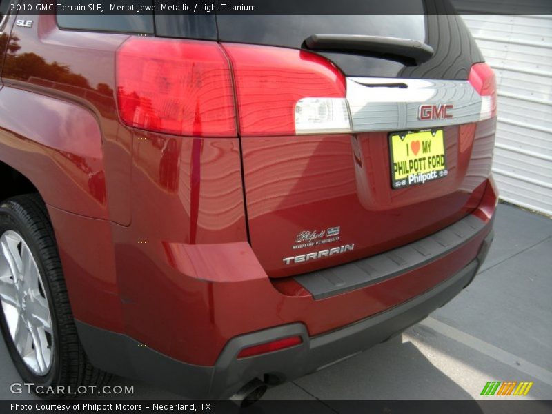 Merlot Jewel Metallic / Light Titanium 2010 GMC Terrain SLE