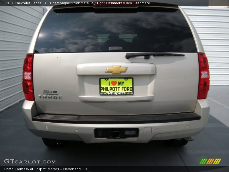 Champagne Silver Metallic / Light Cashmere/Dark Cashmere 2013 Chevrolet Tahoe LT