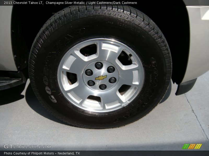 Champagne Silver Metallic / Light Cashmere/Dark Cashmere 2013 Chevrolet Tahoe LT