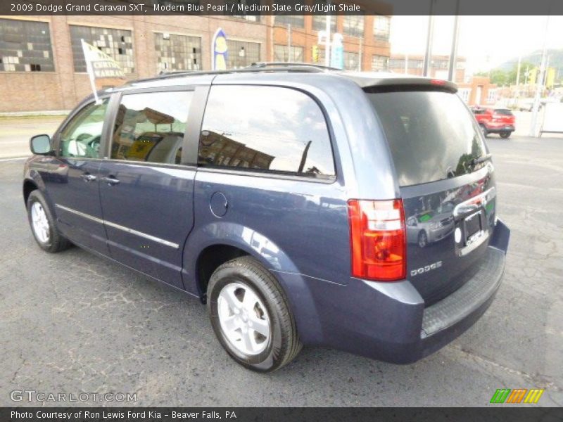 Modern Blue Pearl / Medium Slate Gray/Light Shale 2009 Dodge Grand Caravan SXT