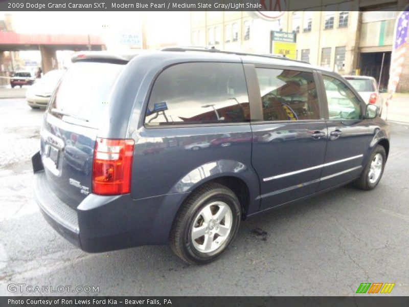 Modern Blue Pearl / Medium Slate Gray/Light Shale 2009 Dodge Grand Caravan SXT