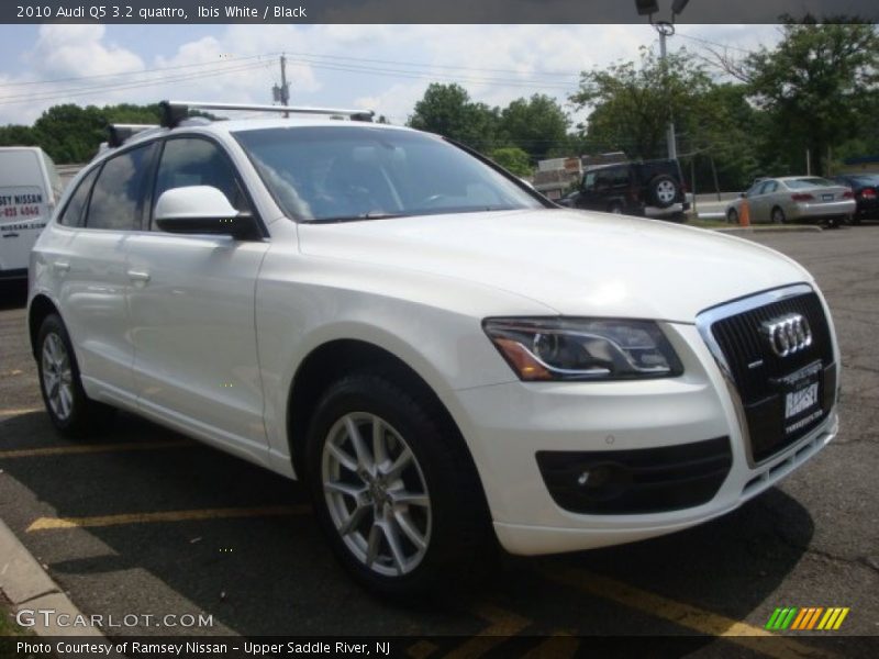 Ibis White / Black 2010 Audi Q5 3.2 quattro
