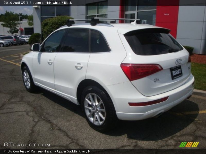 Ibis White / Black 2010 Audi Q5 3.2 quattro