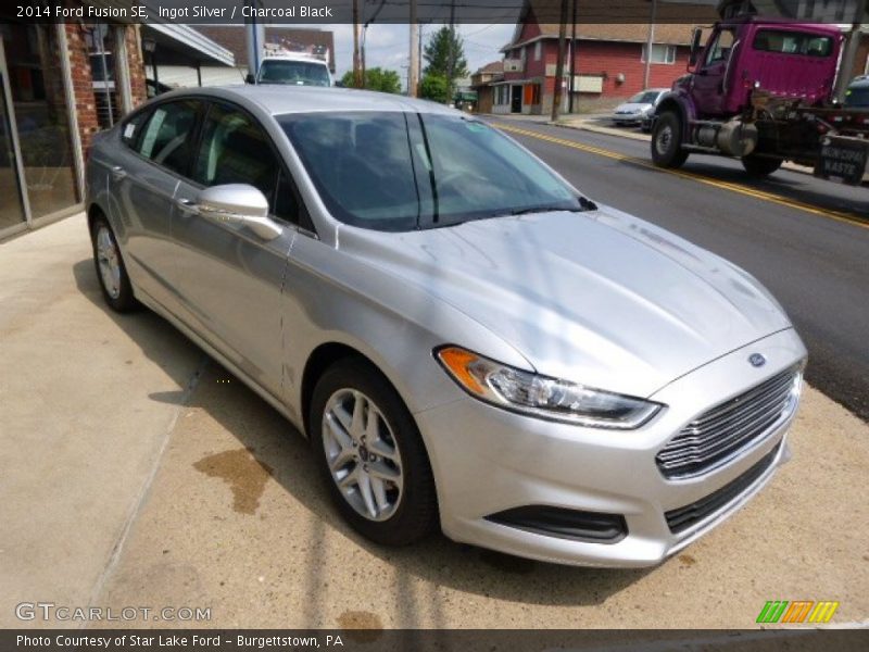 Ingot Silver / Charcoal Black 2014 Ford Fusion SE