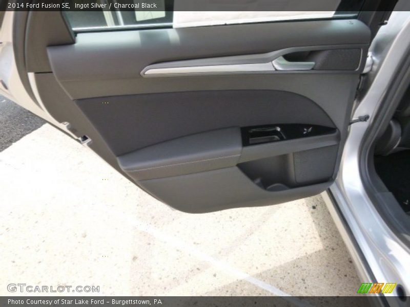 Ingot Silver / Charcoal Black 2014 Ford Fusion SE