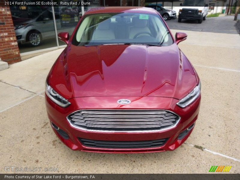 Ruby Red / Dune 2014 Ford Fusion SE EcoBoost