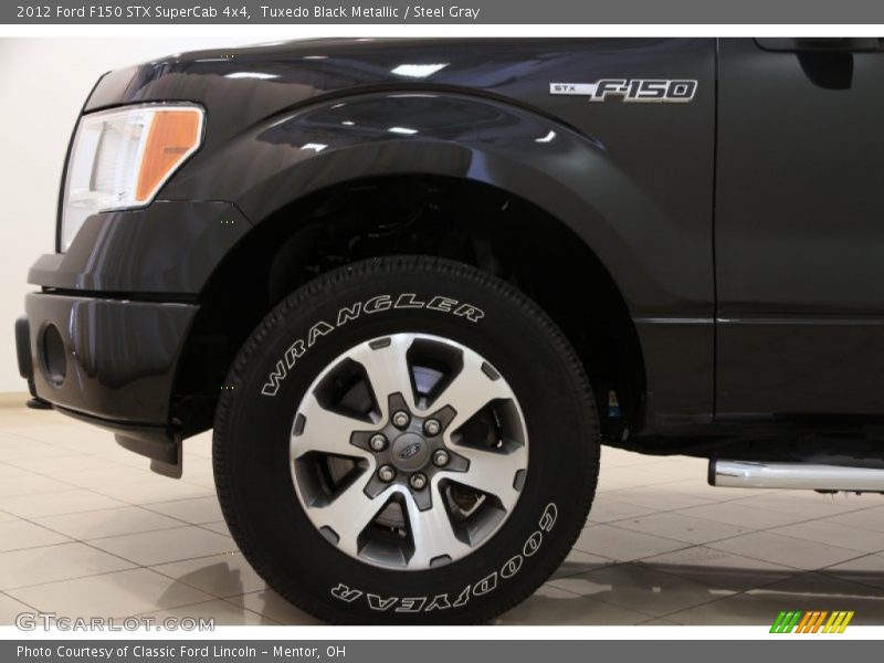 Tuxedo Black Metallic / Steel Gray 2012 Ford F150 STX SuperCab 4x4