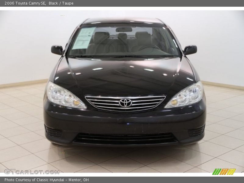 Black / Taupe 2006 Toyota Camry SE