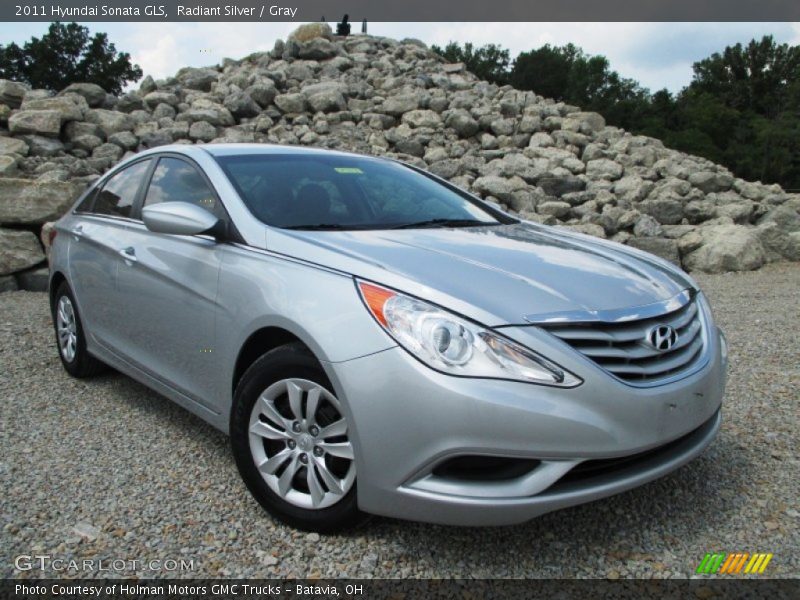 Front 3/4 View of 2011 Sonata GLS