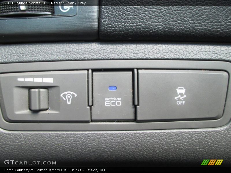 Radiant Silver / Gray 2011 Hyundai Sonata GLS