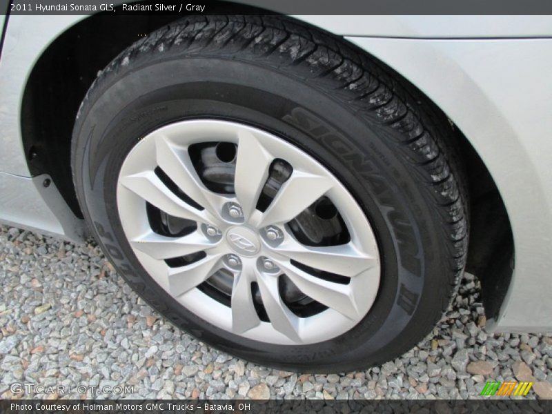 Radiant Silver / Gray 2011 Hyundai Sonata GLS