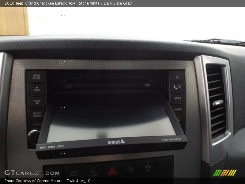 Stone White / Dark Slate Gray 2010 Jeep Grand Cherokee Laredo 4x4