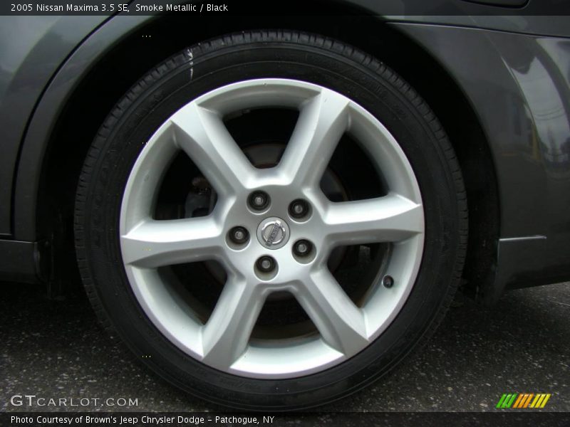 Smoke Metallic / Black 2005 Nissan Maxima 3.5 SE