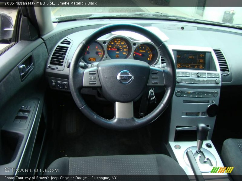 Smoke Metallic / Black 2005 Nissan Maxima 3.5 SE