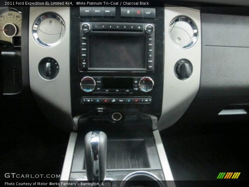 White Platinum Tri-Coat / Charcoal Black 2011 Ford Expedition EL Limited 4x4
